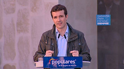 Casado promete una Ley de Apoyo a la Maternidad
