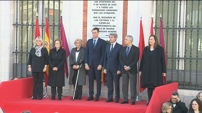 Una corona de laurel homenajea a las víctimas del 11-M 15 años después