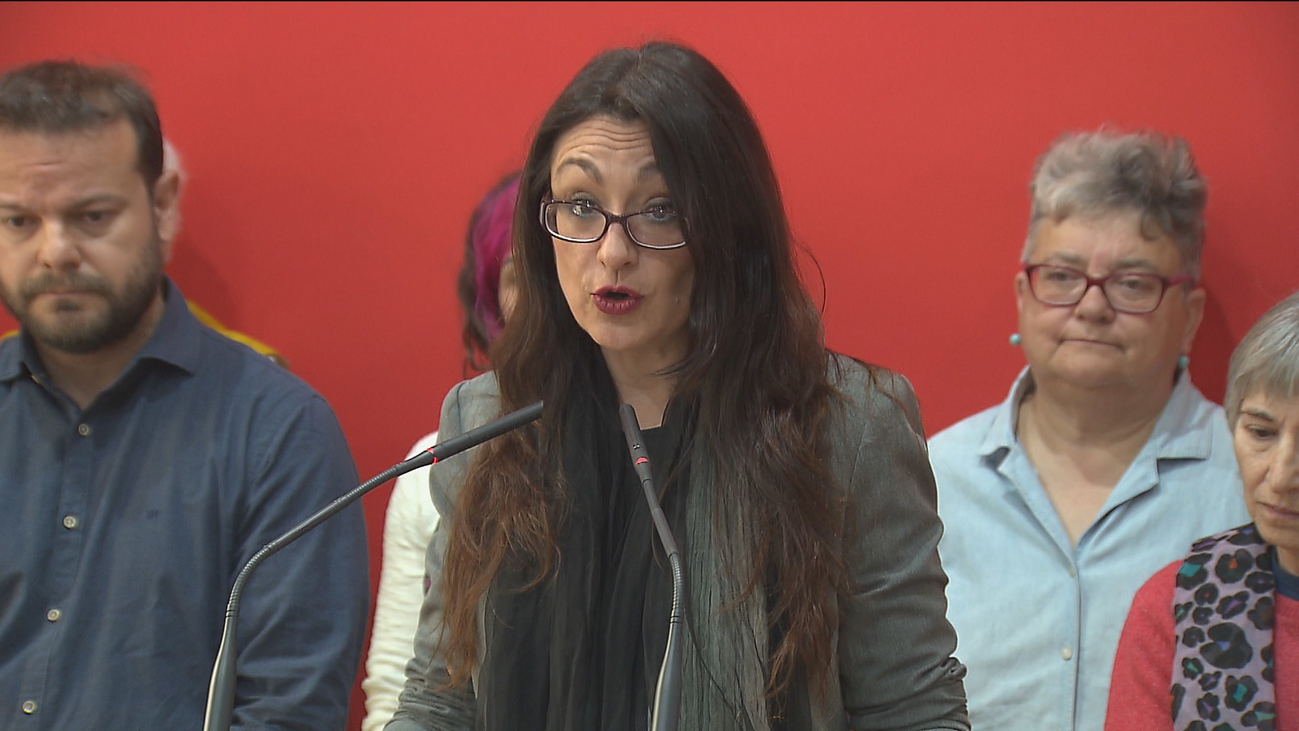 Izquierda Unida exige a Podemos negociar "de igual a igual" en Madrid