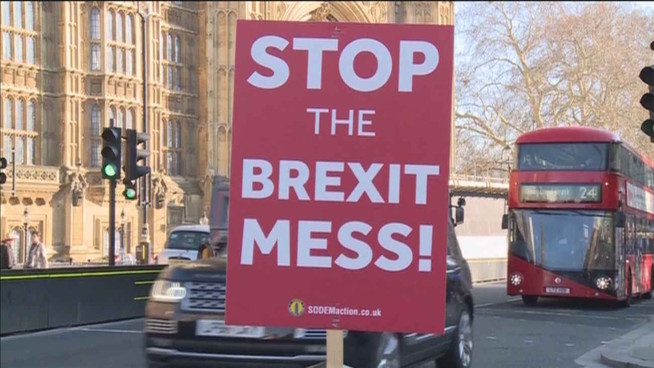 El Parlamento británico rechaza un segundo referéndum del "brexit"