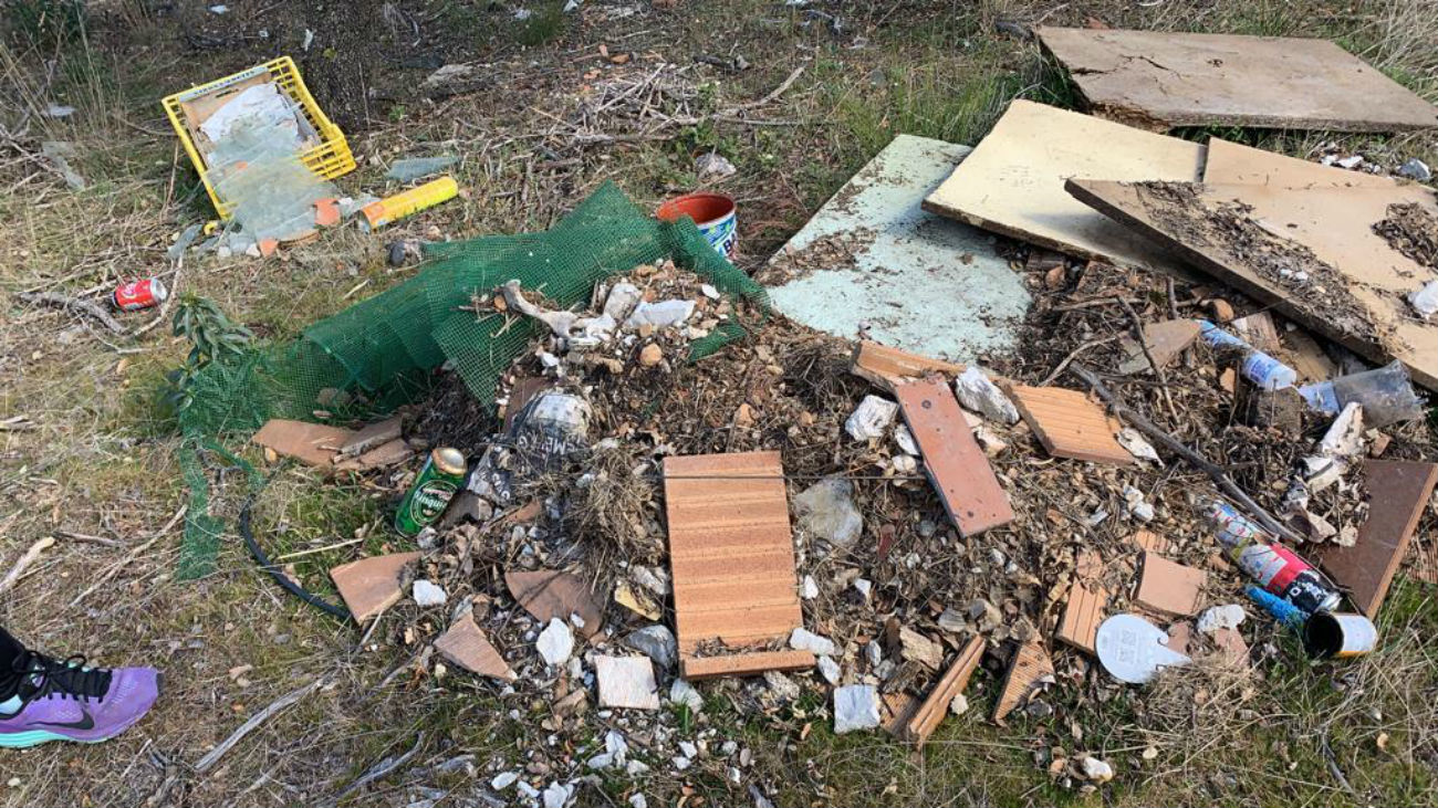 Montañas de incivismo en La Cabrera