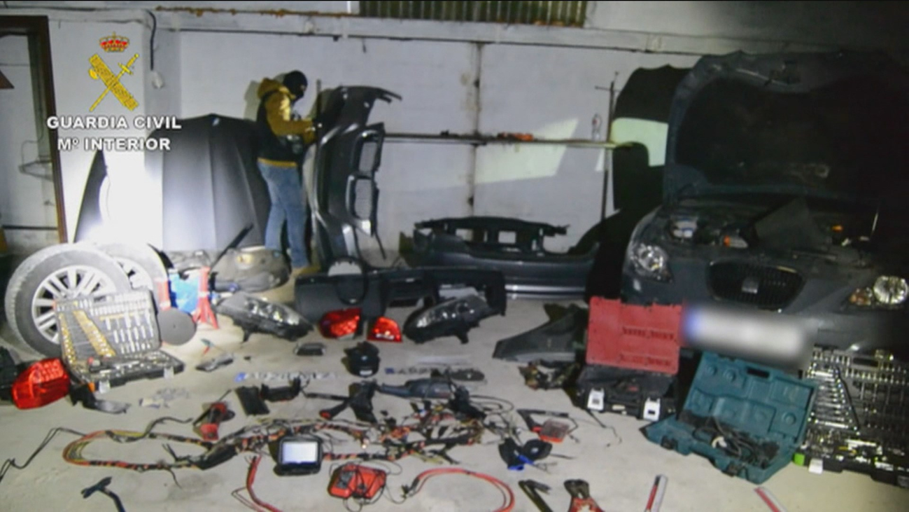 Cae en Madrid una banda especializada en robo y desguace de coches con 22 detenidos