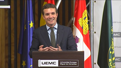 Casado tacha de 'fake news' la polémica sobre las madres inmigrantes que dan en adopción