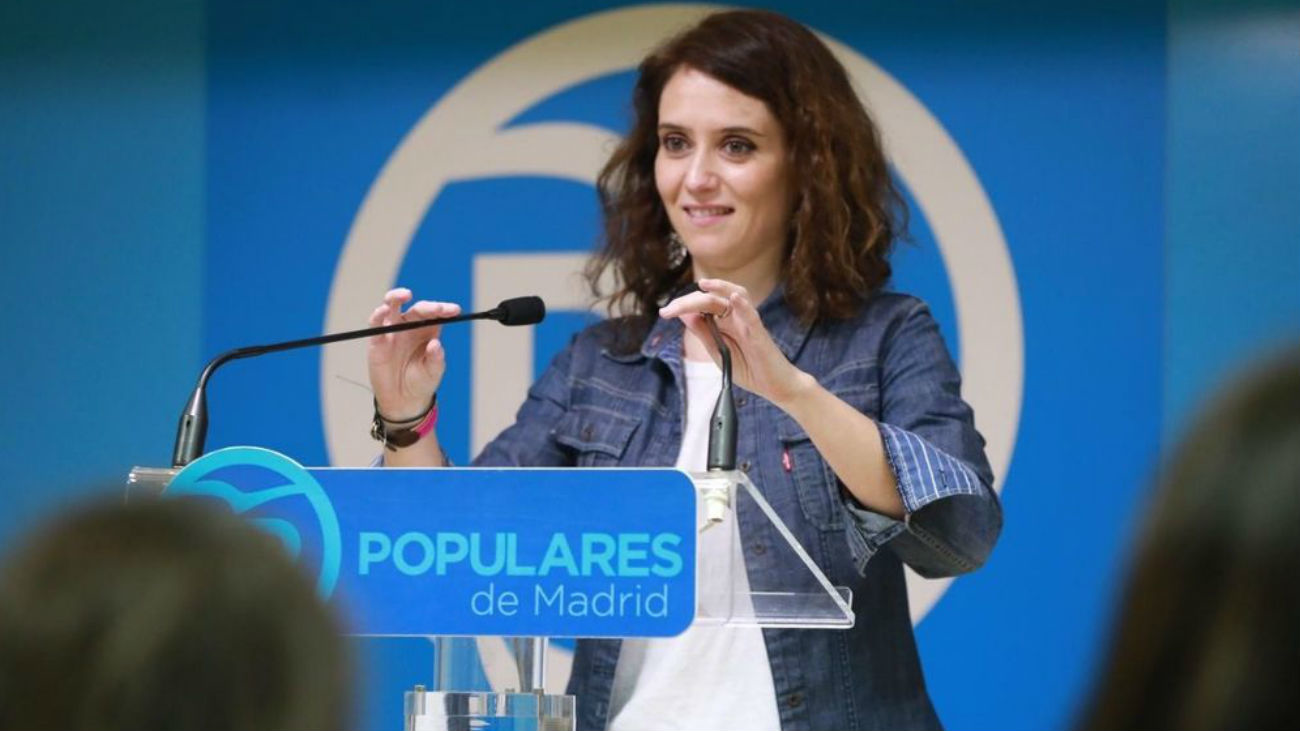 El PP defiende que Ayuso use el coche del grupo en la Asamblea: "Es moral y legal"