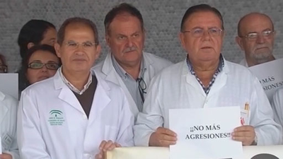 Los médicos sufrieron 490 agresiones en  2018 y más de la mitad fueron a mujeres