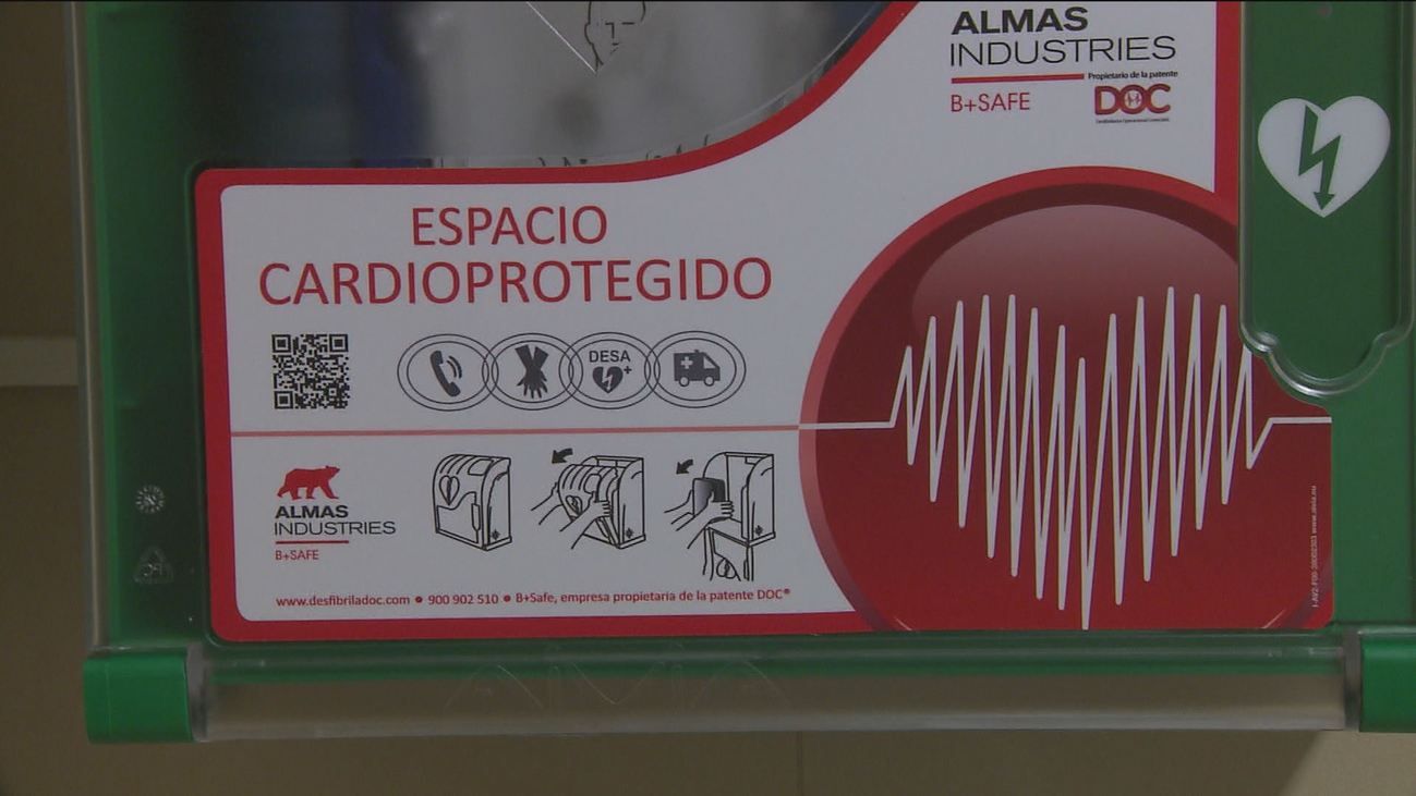 Móstoles aprueba instalar  51 nuevos desfibriladores por toda la ciudad