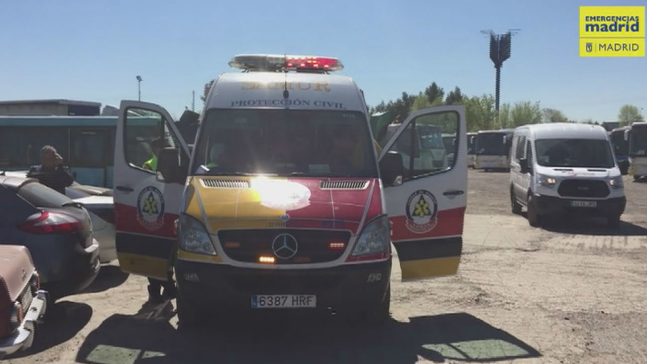 Un herido grave al intentar detener un autocar en marcha