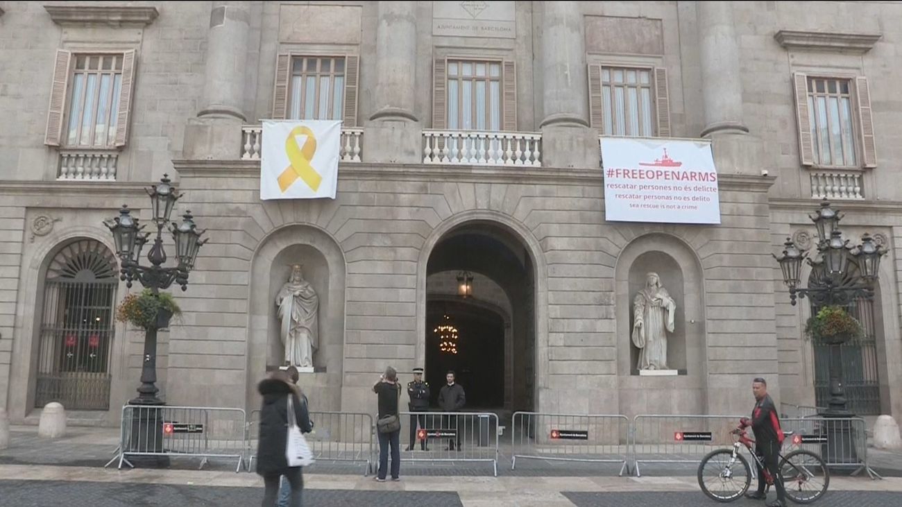 La Junta Electoral Central da 24 horas más a Torra para la retirada de los lazos amarillos