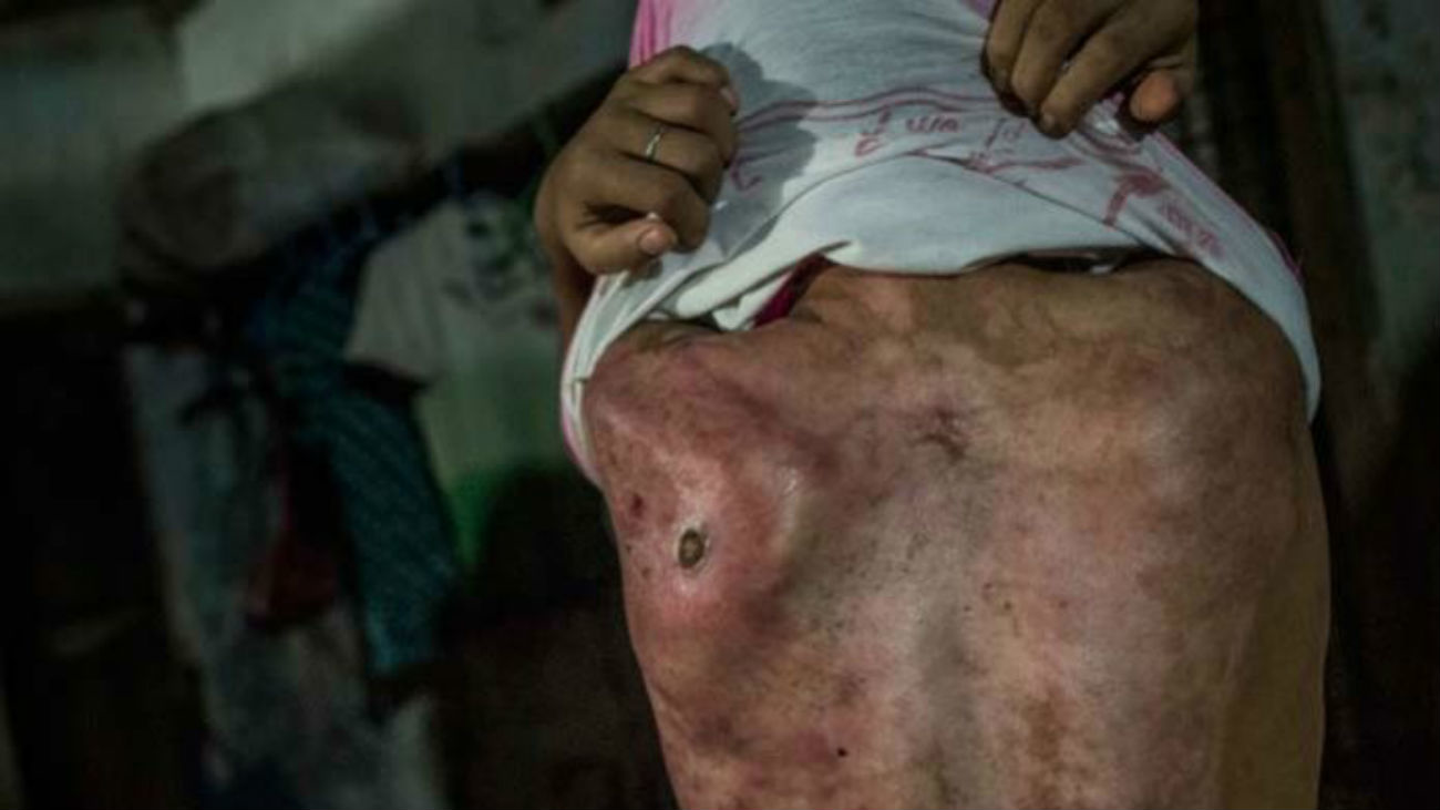 Mostraba a sus siete hijos adoptivos en YouTube, pero luego los torturaba