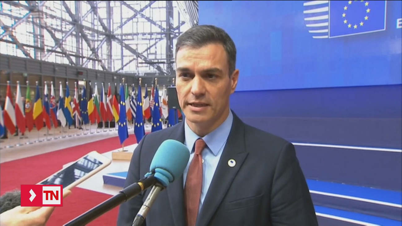 Sánchez llama a la neutralidad:  "Las instituciones públicas son de todos y de todas"