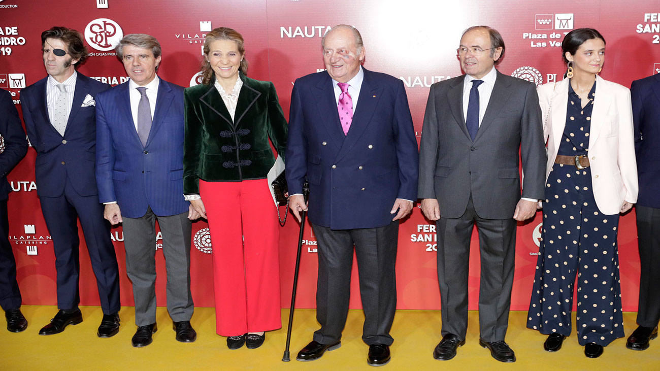 El rey Juan Carlos asiste a la presentación de los carteles de la Feria de San Isidro