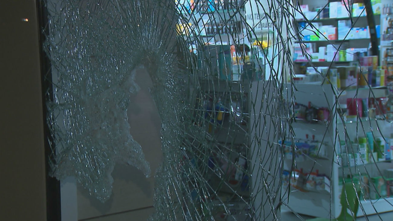 La 'banda del BMW' revienta dos farmacias