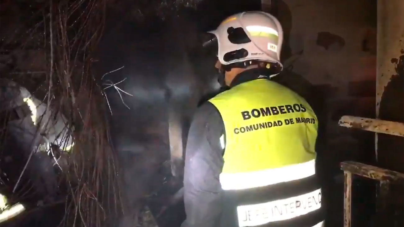 Dos heridos, uno de ellos grave, en un incendio en El Alamo