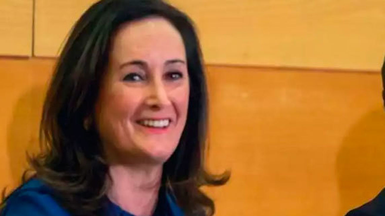 Edurne Uriarte defiende "la sociedad civil debe dar el paso hacia la política activa"