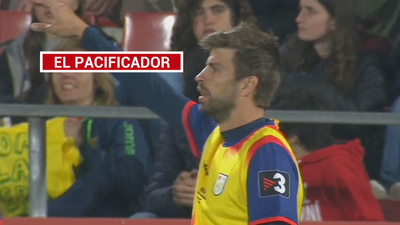 Piqué manda callar a la grada que gritaba contra España