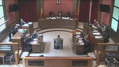 El exprofesor reconoce abusos a 2 víctimas y dice estar amparado por los Maristas