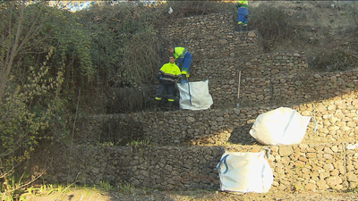 Arroyomolinos empieza la limpieza de toallitas higiénicas y aguas fecales