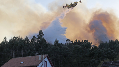 Controlados los fuegos de Rianxo (A Coruña)