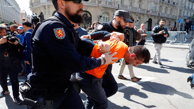 Tensión frente al Congreso durante la protesta de los trabajadores de Alcoa