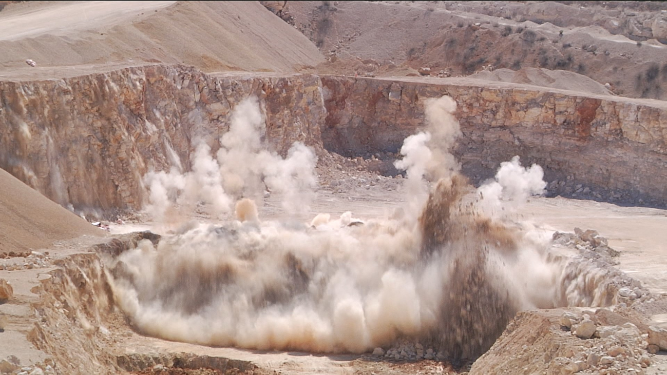 Así se preparan las explosiones controladas en canteras de la Comunidad de Madrid