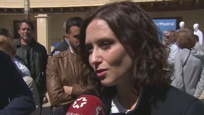 Ayuso promete un hospital para la Sierra Norte, una zona despoblada