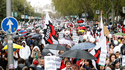 Políticos de todos los partidos  se suman a la marcha en defensa del mundo rural