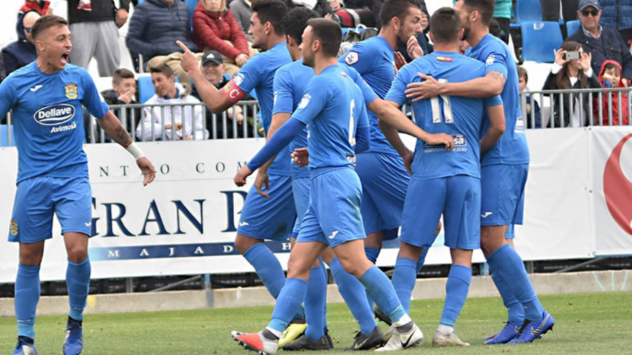 Fútbol 7 estrellas: Fuenlabrada, líder en Segunda B