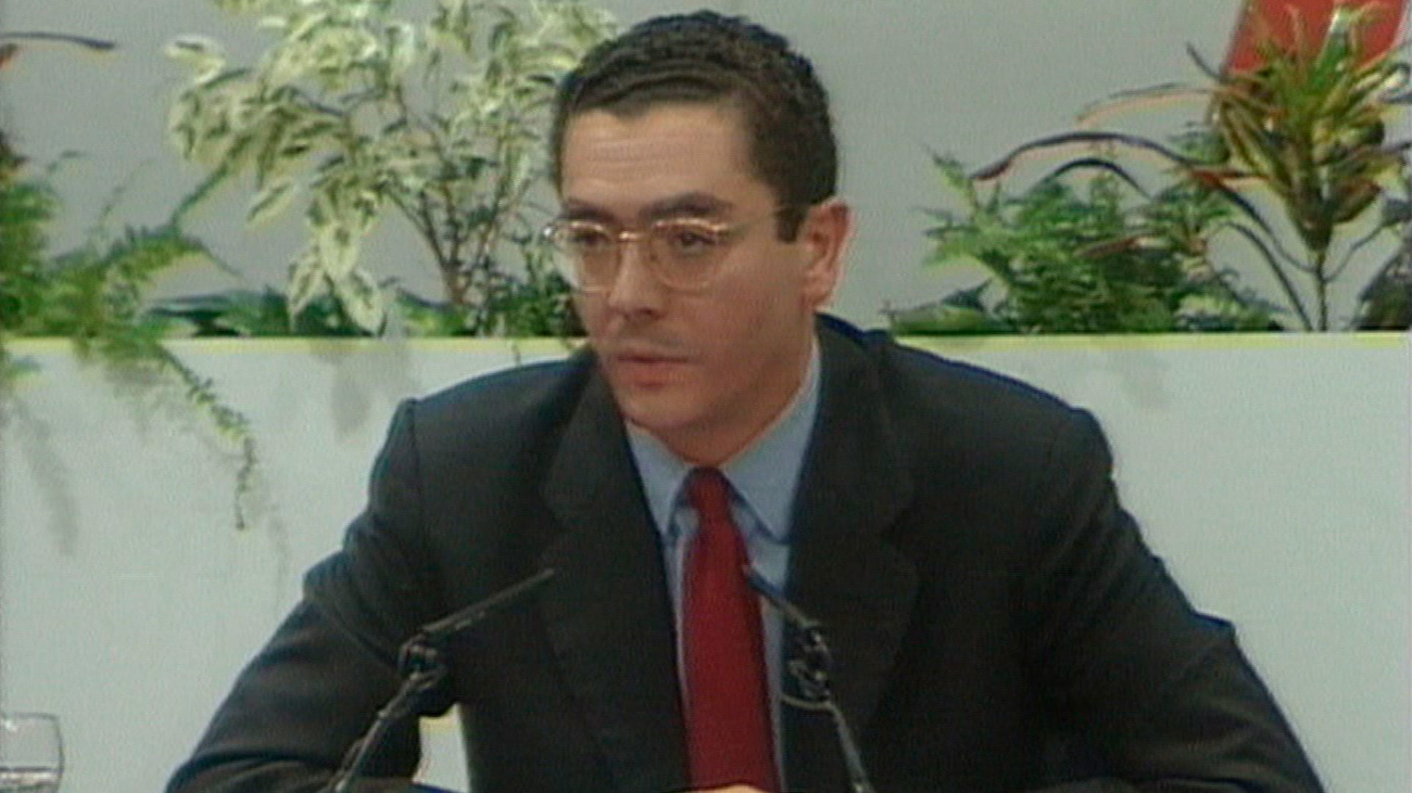 1995. El PP conquista por primera vez la Comunidad de Madrid