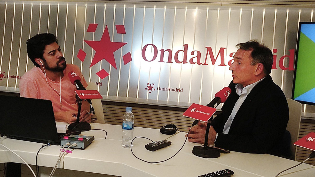 Enrique Santiago: "Las casas de apuestas son una auténtica catástrofe social"