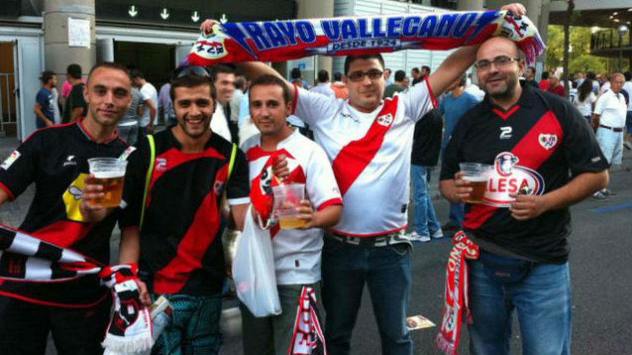 Enfado en la afición del Rayo por el trato que recibe de su club