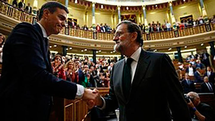 Ocho años de la moción de censura que iba a "limpiar España de corrupción"