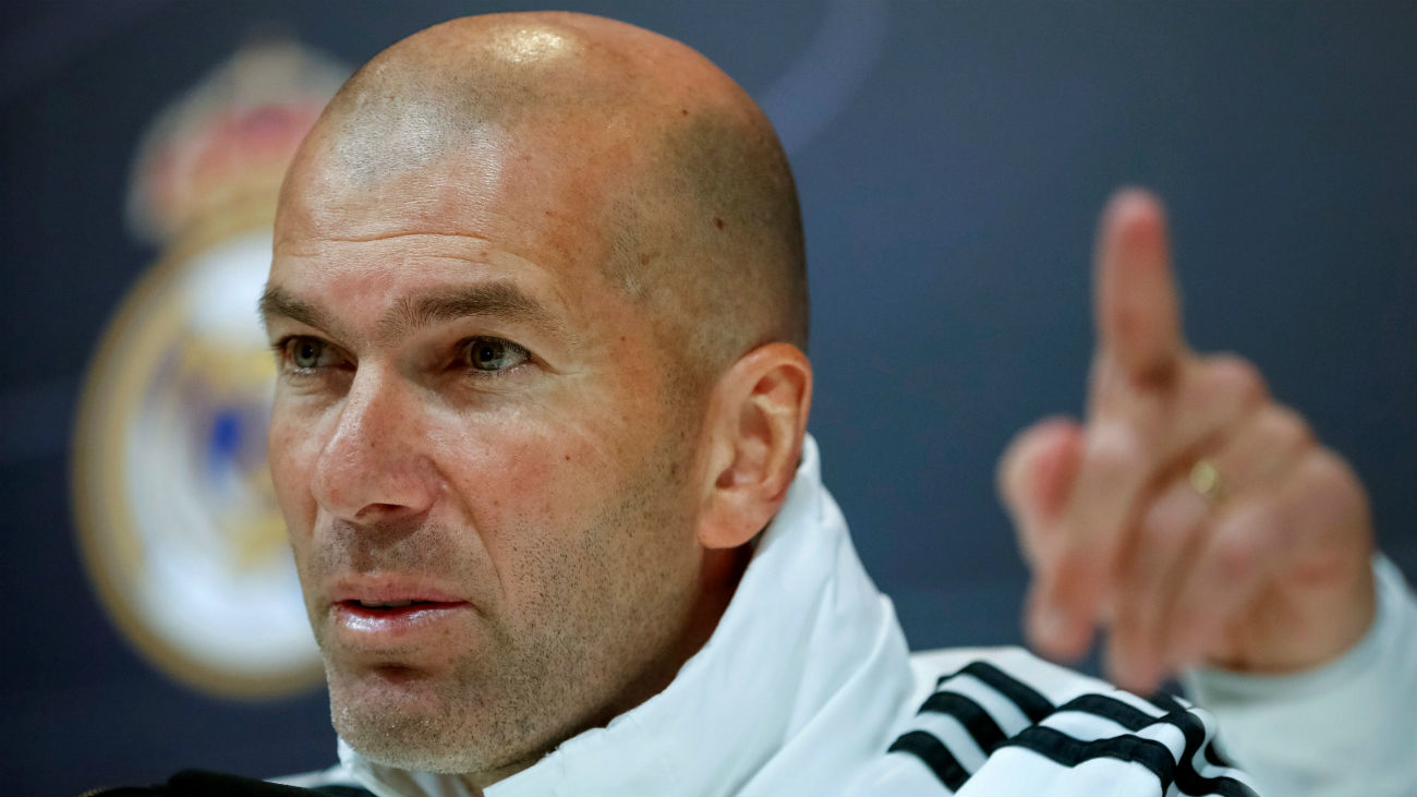 Zidane reconoce que no tiene decididas las bajas del próximo curso