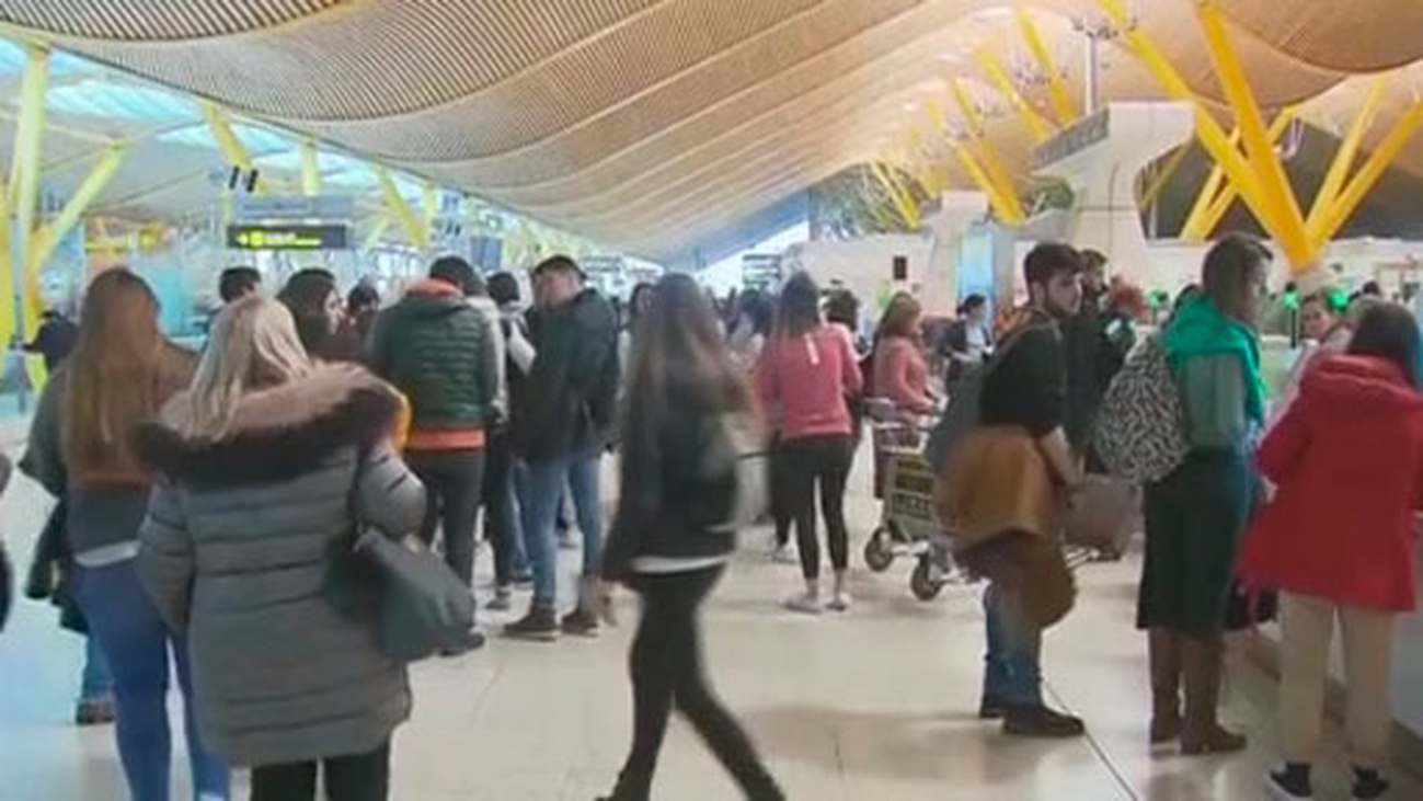 Preocupación en los pasajeros por la proliferación de huelgas en Semana Santa en el sector aéreo