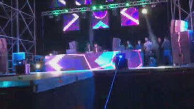 Tres jóvenes denuncian que el láser de un concierto en Jaén ha dañado sus retinas