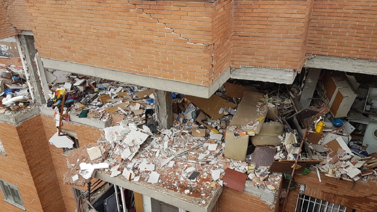 El edificio de la explosión en Vallecas será demolido parcialmente por los daños