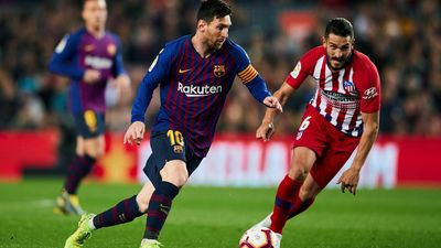 2-0. El Atlético de Madrid se deja en el Camp Nou sus opciones de Liga