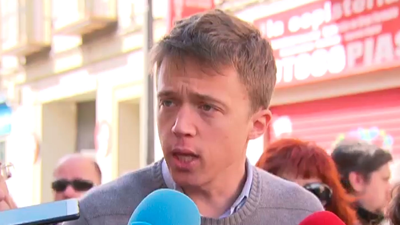 Errejón promete más asistencia a los dependientes