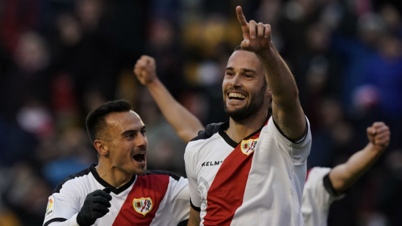 2-0. Alberto García resucita al Rayo ante el Valencia
