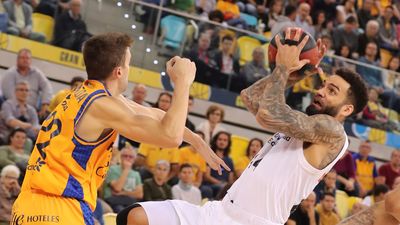 71-77. El Real Madrid sufre para vencer en Gran Canaria