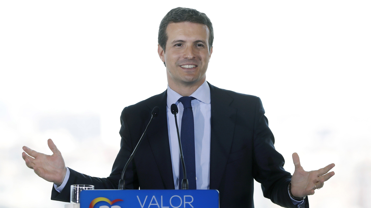 Casado, sobre Sánchez: "Prefiere las manos manchadas de sangre que las manos pintadas de blanco"
