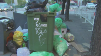 La basura se amontona en Alcorcón