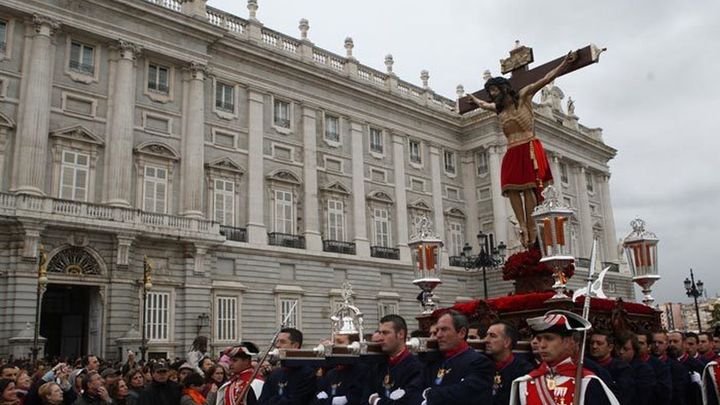 Cristo de los Alabarderos, la procesión de la Guardia Real del Viernes Santo en Madrid