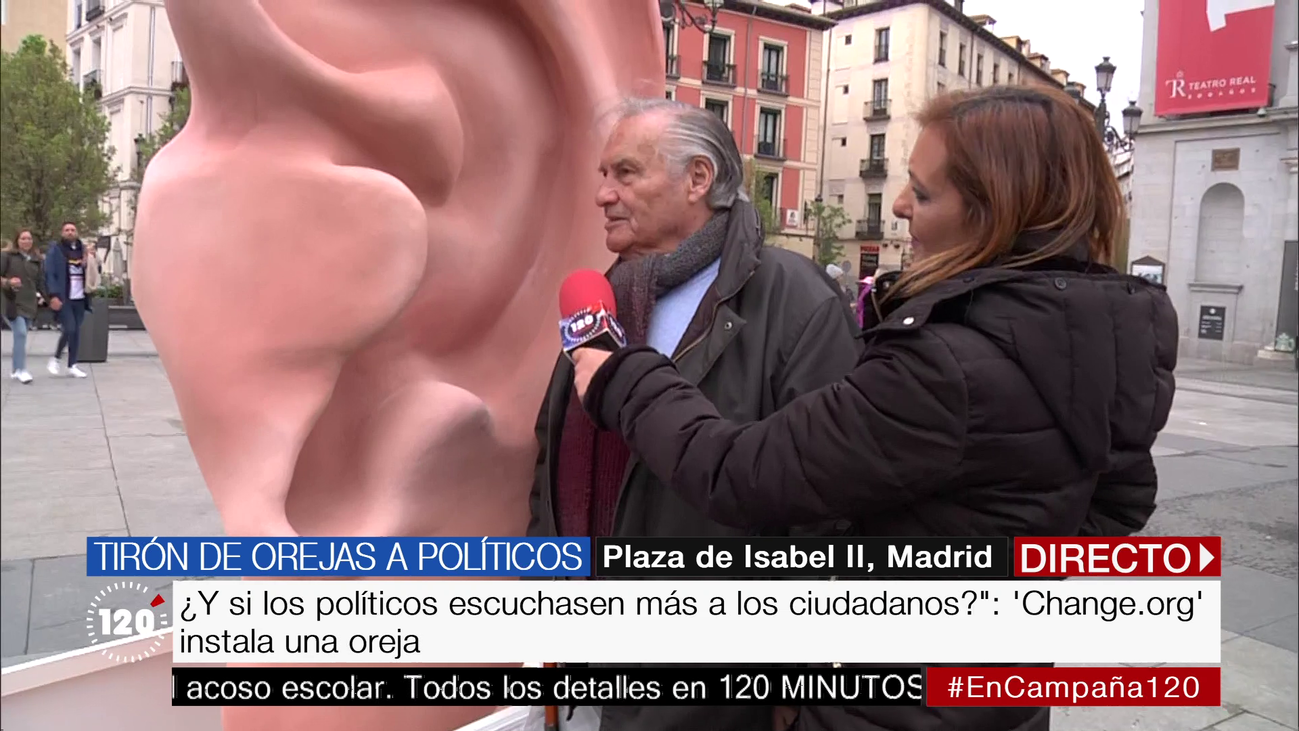 Una oreja gigante en Madrid para dejar mensajes a los líderes políticos
