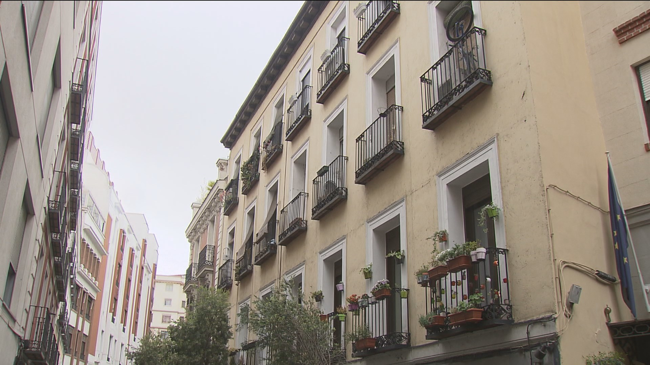 El balcón de Madrid de "las oscuras golondrinas" de Bécquer