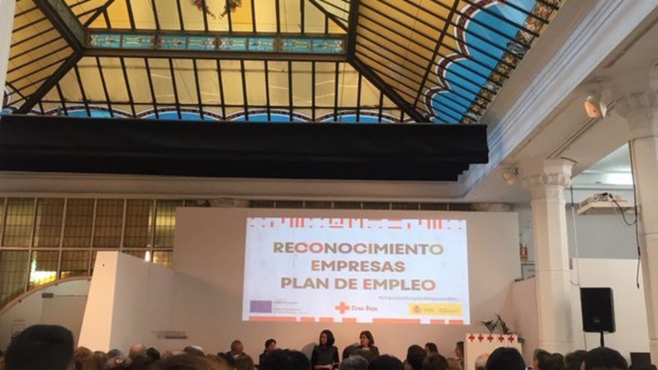 Cruz Roja premia a empresas que contratan a personas de colectivos vulnerables