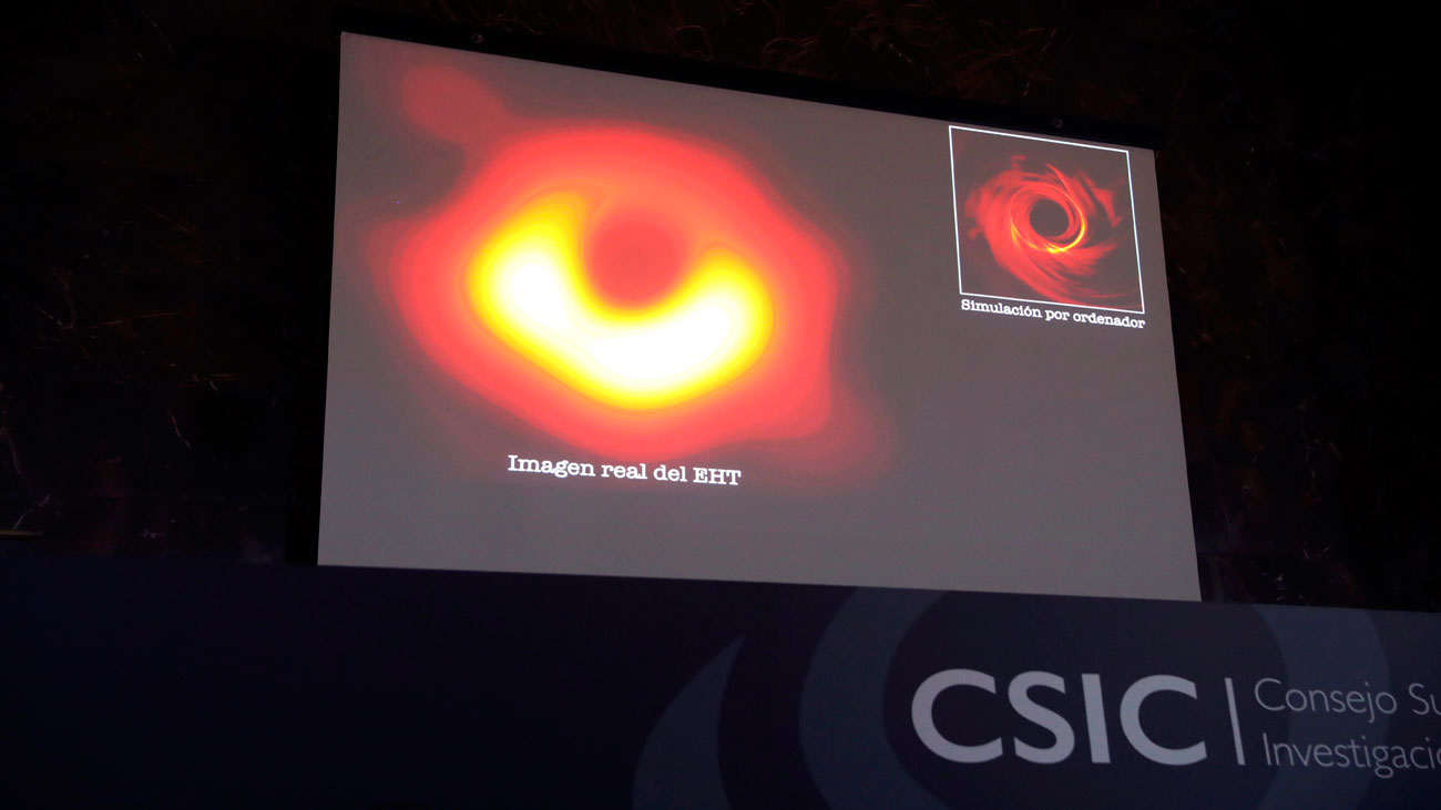 Presentan la primera imagen  real de un agujero negro