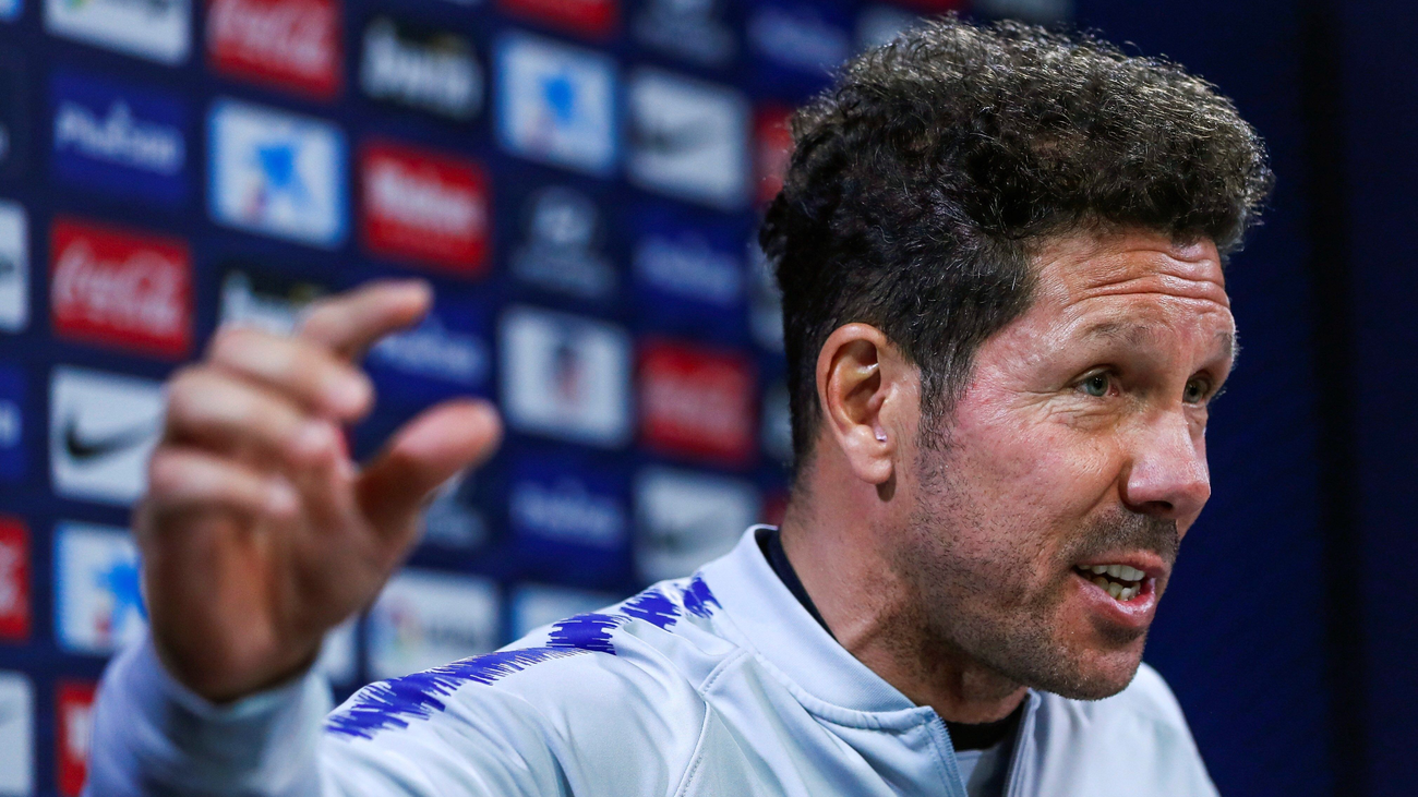 Simeone: "Más que nunca estoy con Diego Costa"