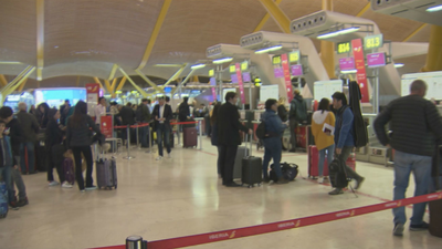 Primeras horas de la huelga indefinida de los trabajadores de seguridad de Barajas