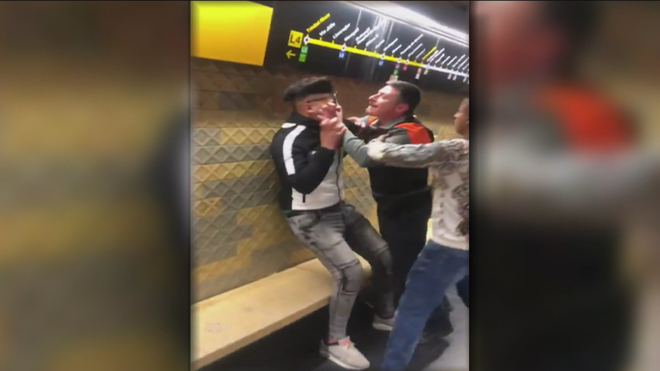 Metro de Barcelona abre una investigación  a un guarda de seguridad