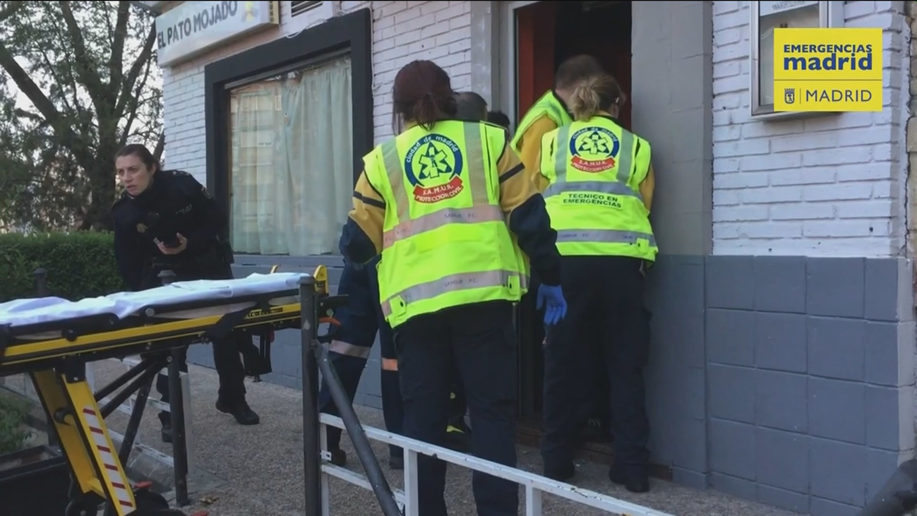 Salvan la vida a un joven tiroteado en La Latina con un masaje cardiaco con las manos